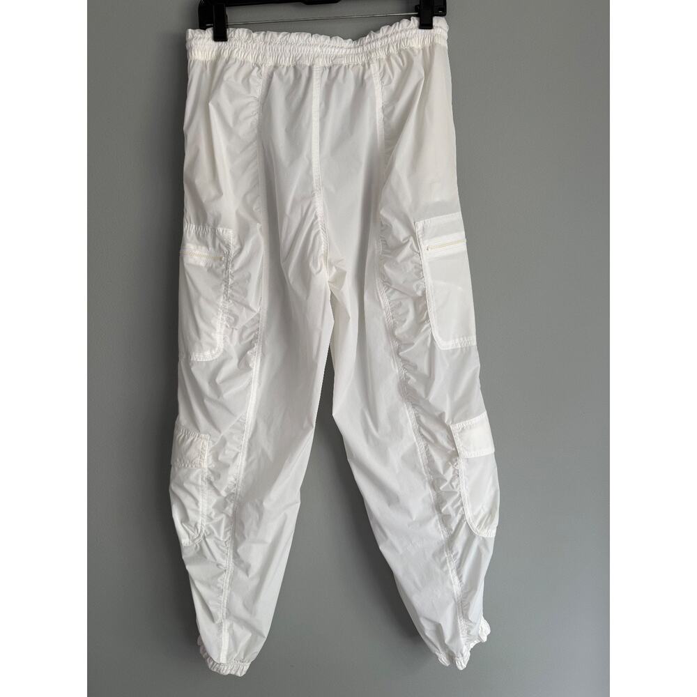 Athleta Parachute Cargo Pant Size 8 White Crinkle Nylon Sporty Chic Y2K Utility - Picture 6 of 9